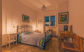 Robertone Guest House
