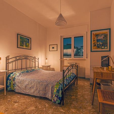 Robertone Guest House Бари Екстериор снимка