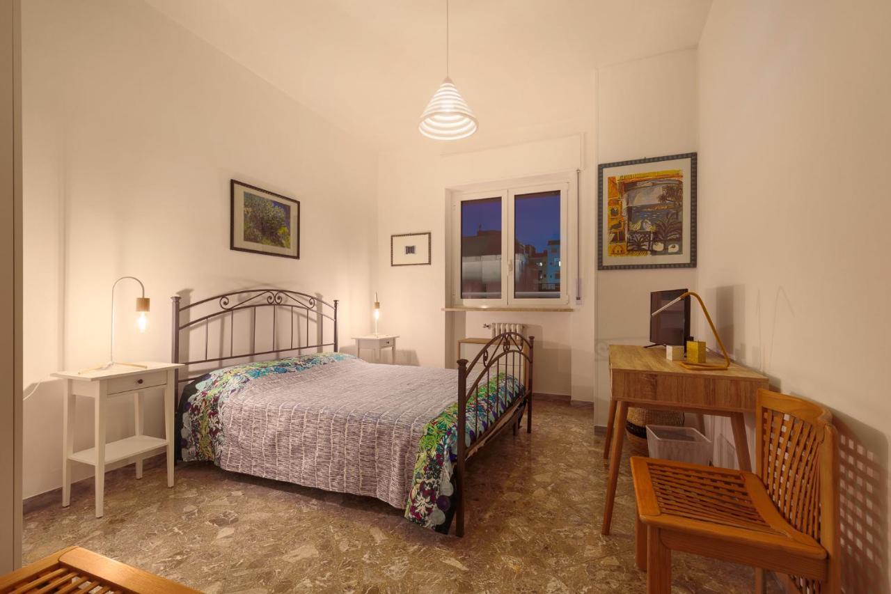 Robertone Guest House Бари Екстериор снимка