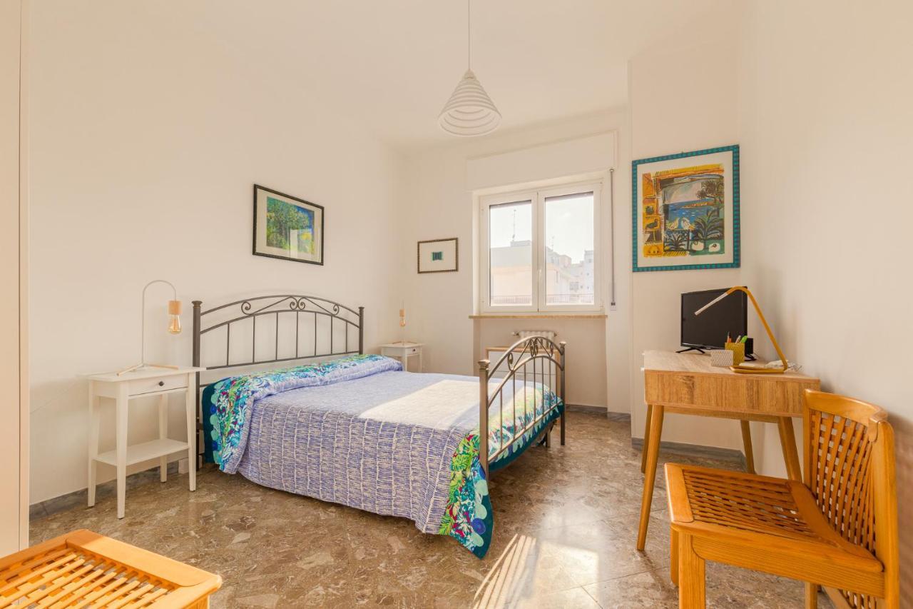 Robertone Guest House Бари Екстериор снимка